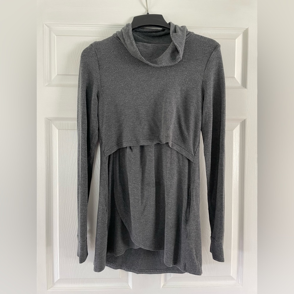 Latched Mama Petal Front Nursing Pullover